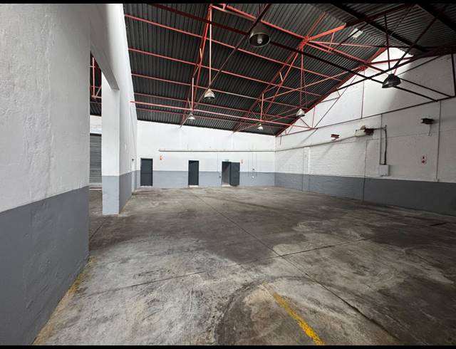 384M² WAREHOUSE TO LET IN PRETORIA INDUSTRIAL